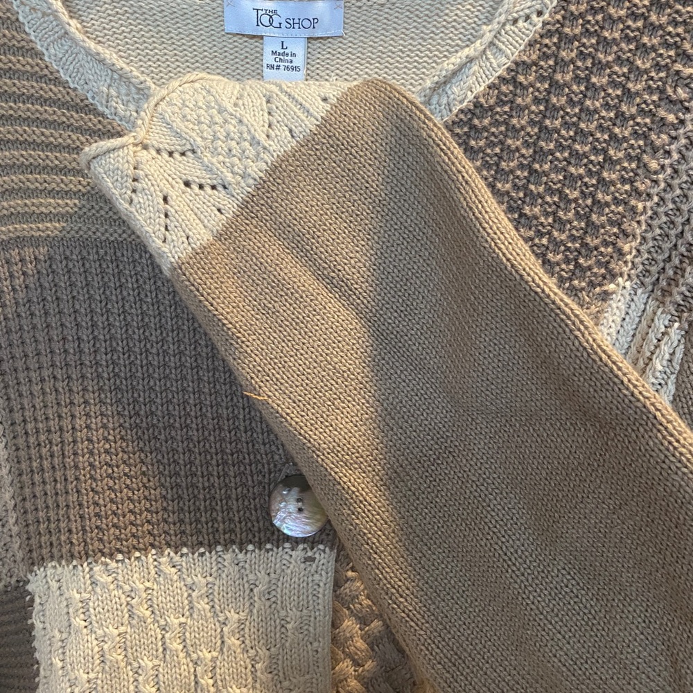 The Tog Shop Beige Patchwork Style Button Up Woma… - image 5